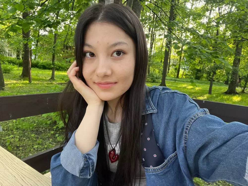 Alice's Live Sex Cam Show