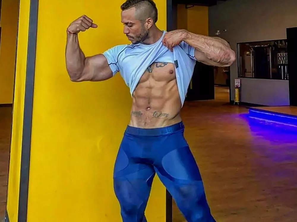 junior-tyson's Live Sex Cam Show