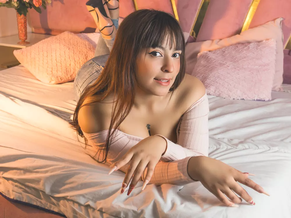 MeganAdamms's Live Sex Cam Show