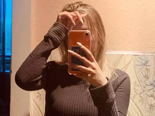 LILLY-BOO's Live Sex Cam Show