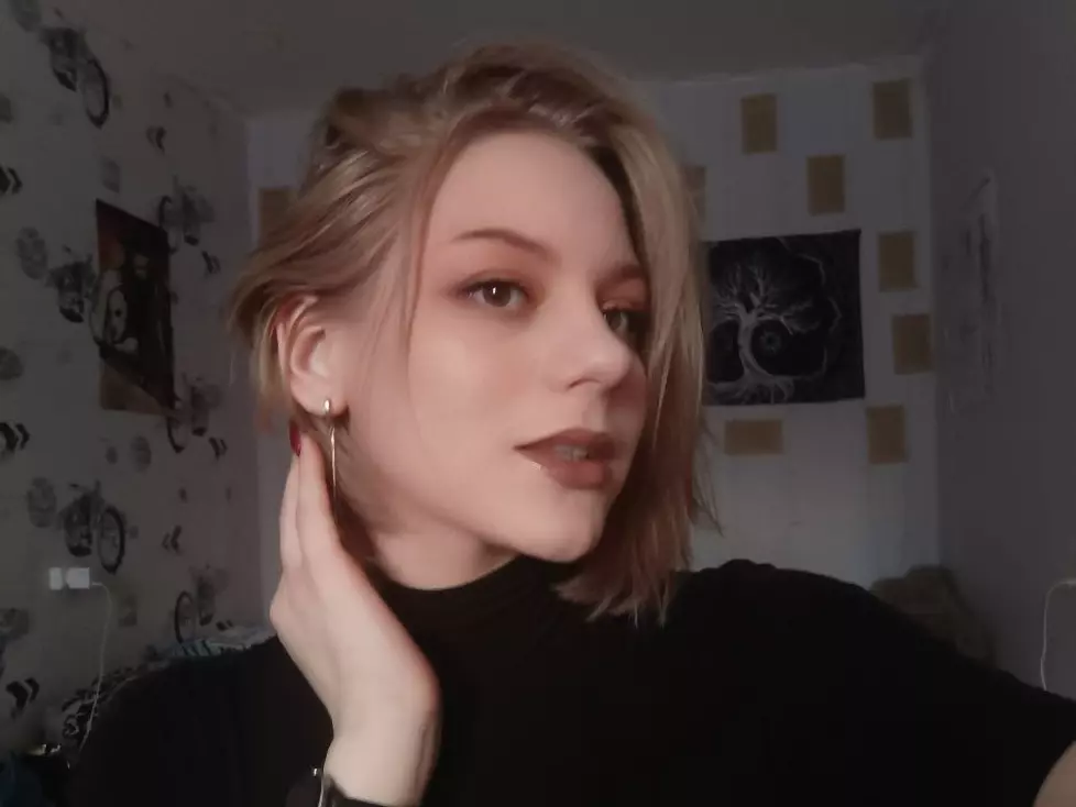 ShellaSheen's Live Sex Cam Show