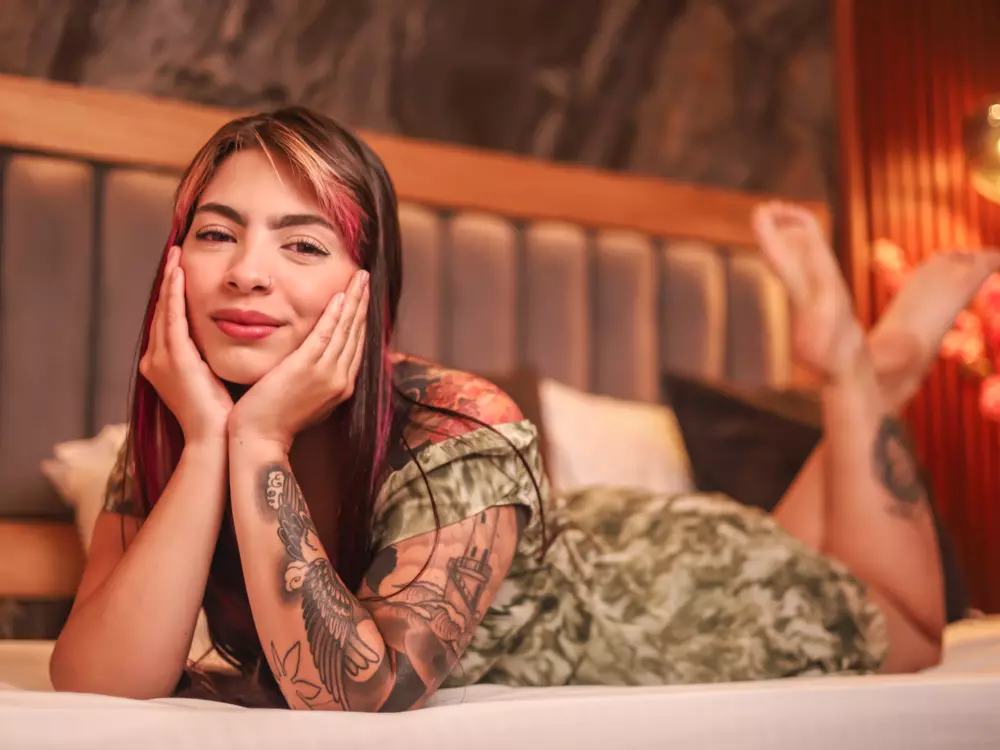 LannaGreen's Live Sex Cam Show