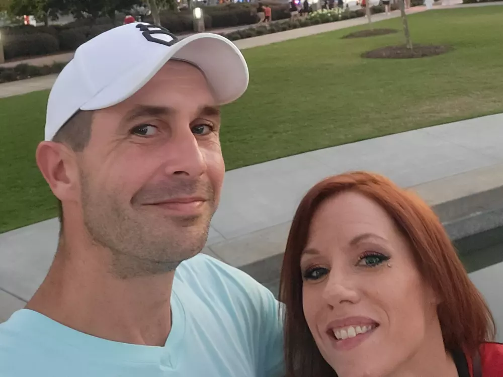 deepsouthcouple's Live Sex Cam Show