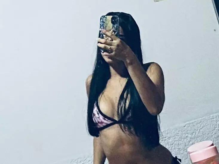 eimy-e's Live Sex Cam Show