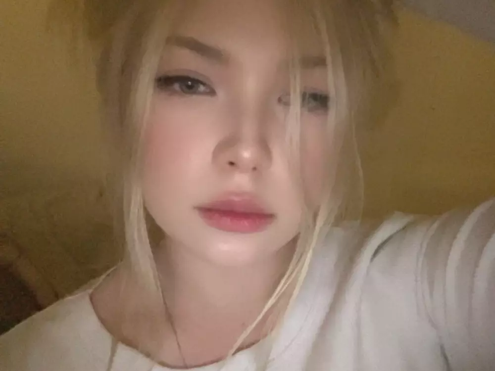 Talia's Live Sex Cam Show