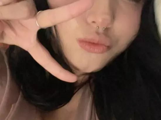 Ashkiss's Live Sex Cam Show