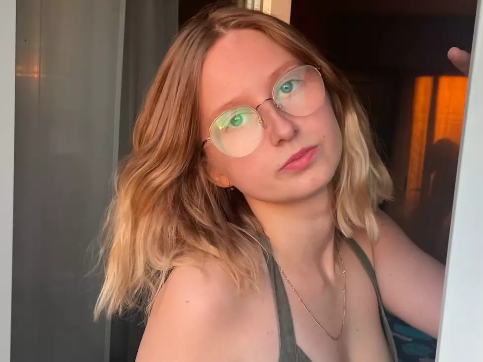 Katie's Live Sex Cam Show
