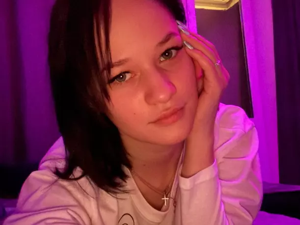 PaulineAnnable's Live Sex Cam Show