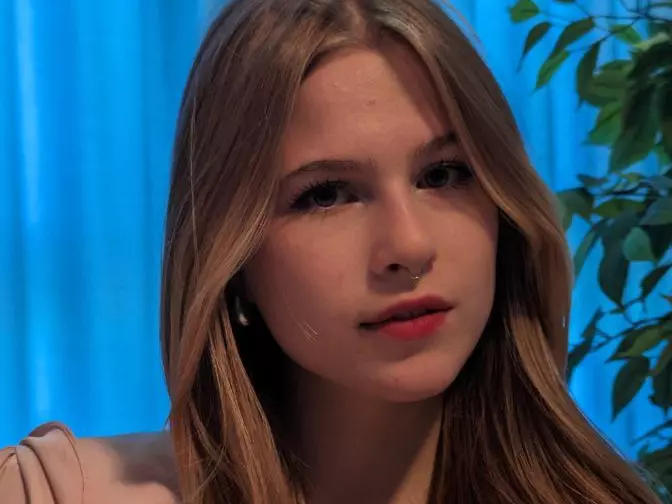 Nicole's Live Sex Cam Show