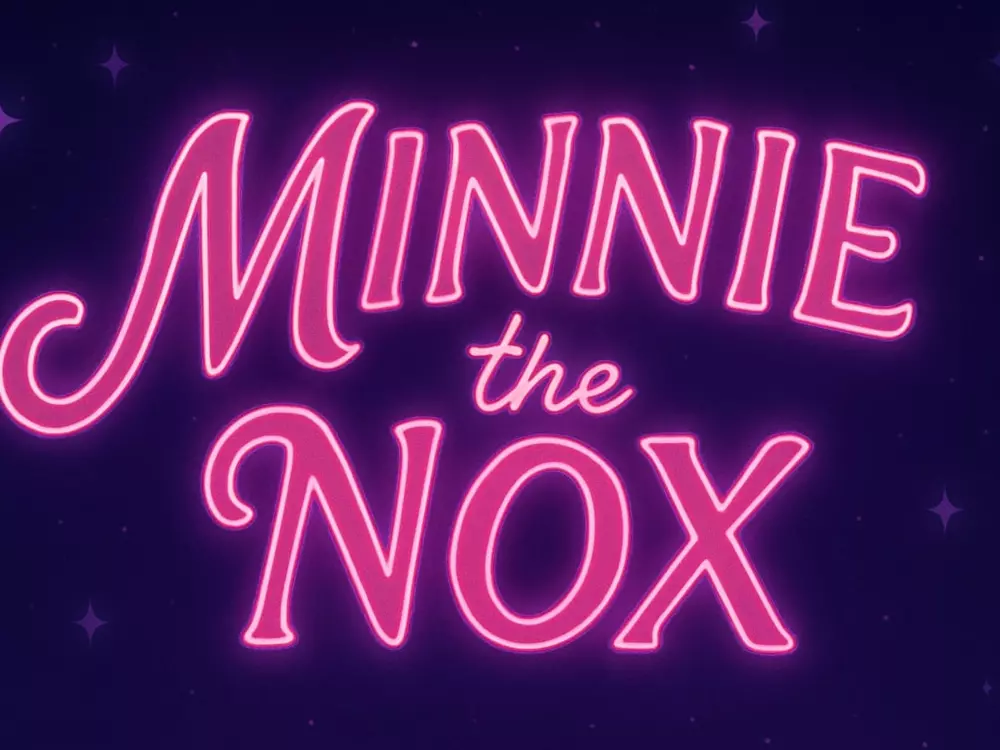 Live cam show with Minnie Nox - Princess on Camsoda
