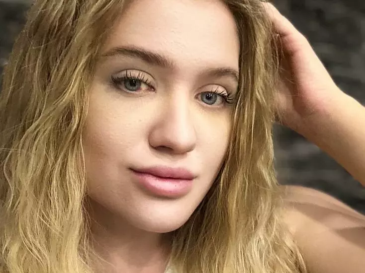 AlbertRudis's Live Sex Cam Show