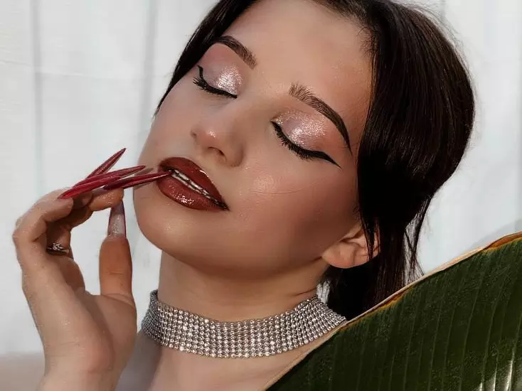 ArleenViker's Live Sex Cam Show