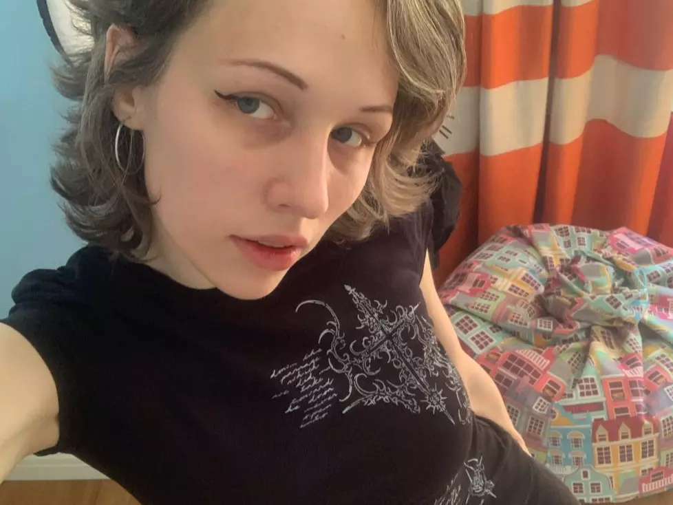 Enchanted-Fay's Live Sex Cam Show