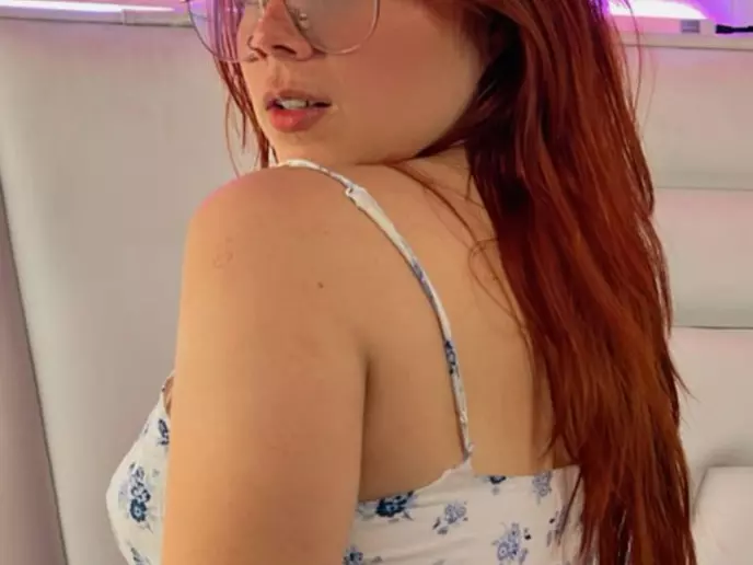 AliiceReed's Live Sex Cam Show