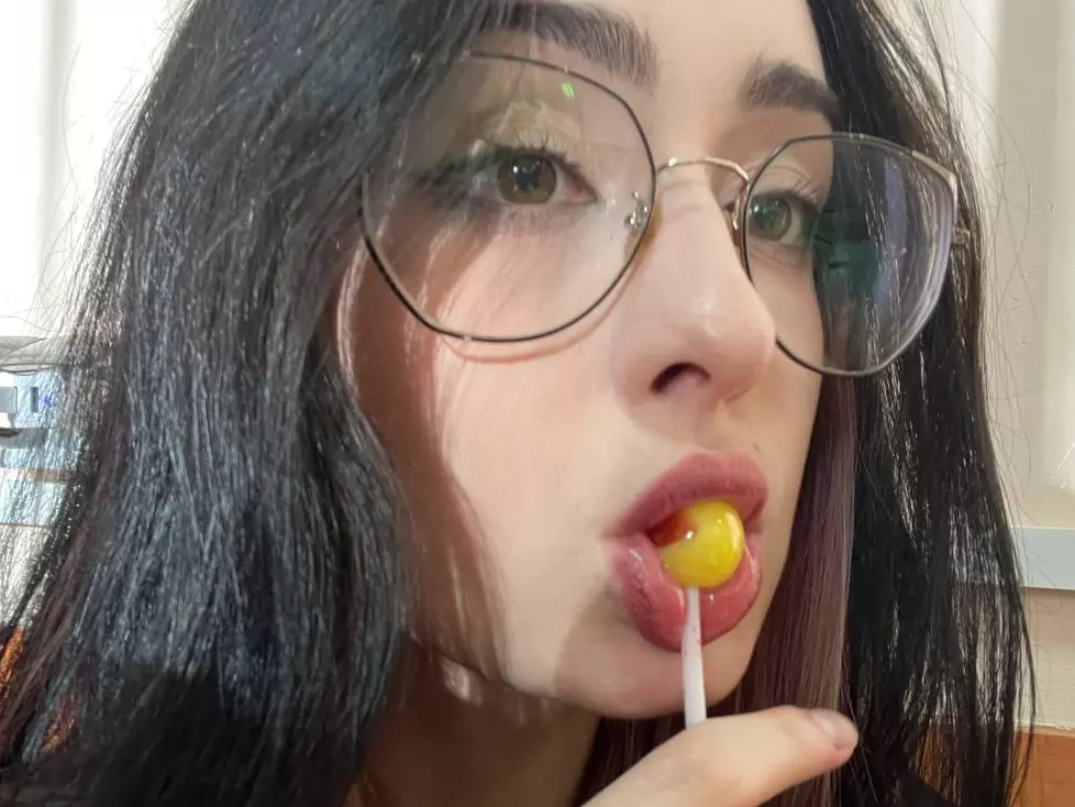 IrenaHorak's Live Sex Cam Show