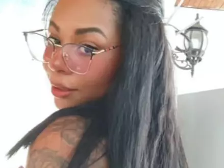 VibrantTerry's Live Sex Cam Show