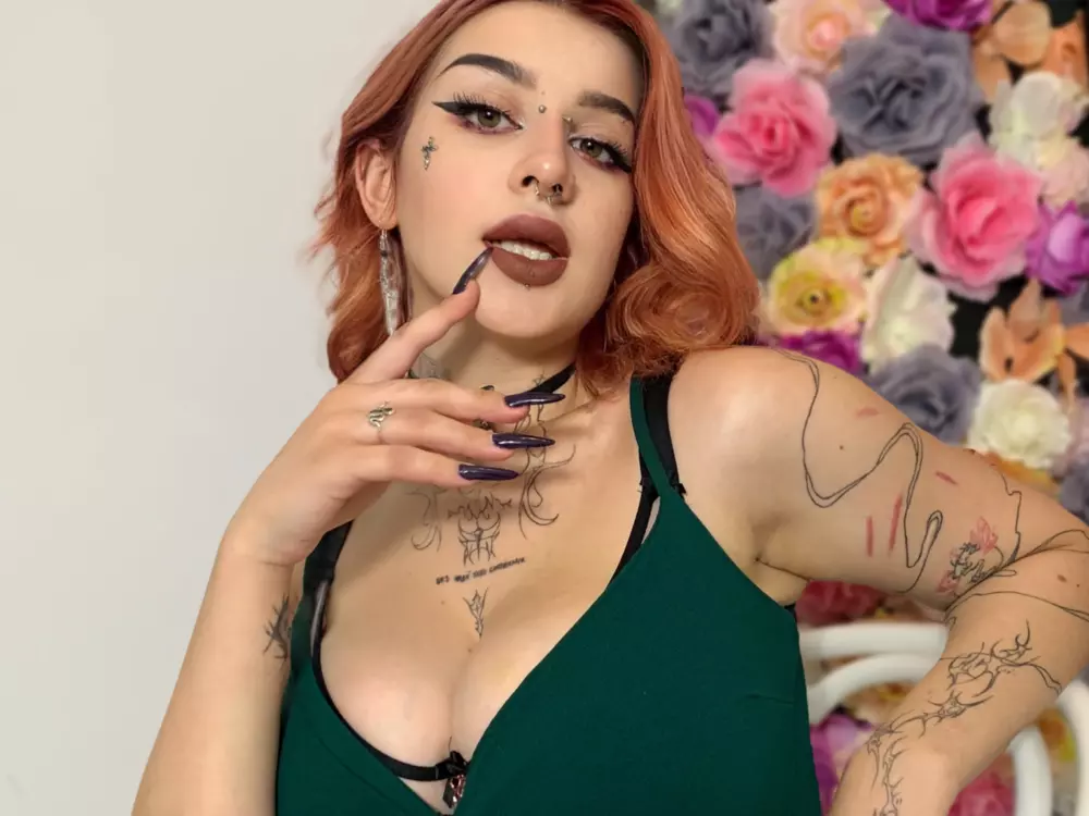HannahCharming's Live Sex Cam Show
