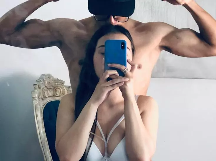 ryan-and-pamelaprincee's Live Sex Cam Show
