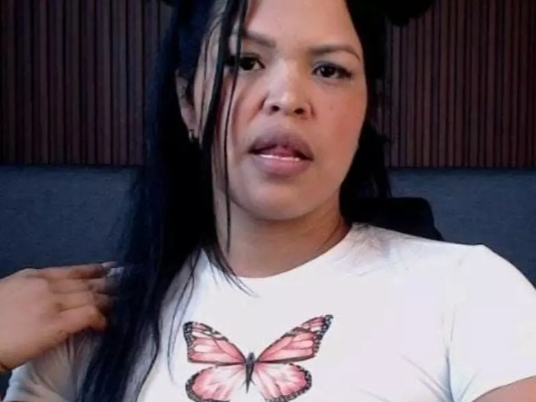 sofia18v's Live Sex Cam Show
