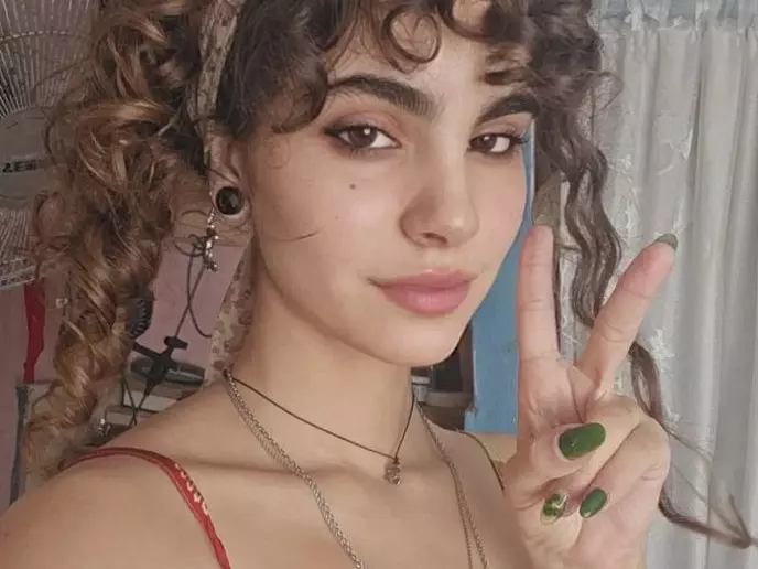 EvaKhare's Live Sex Cam Show