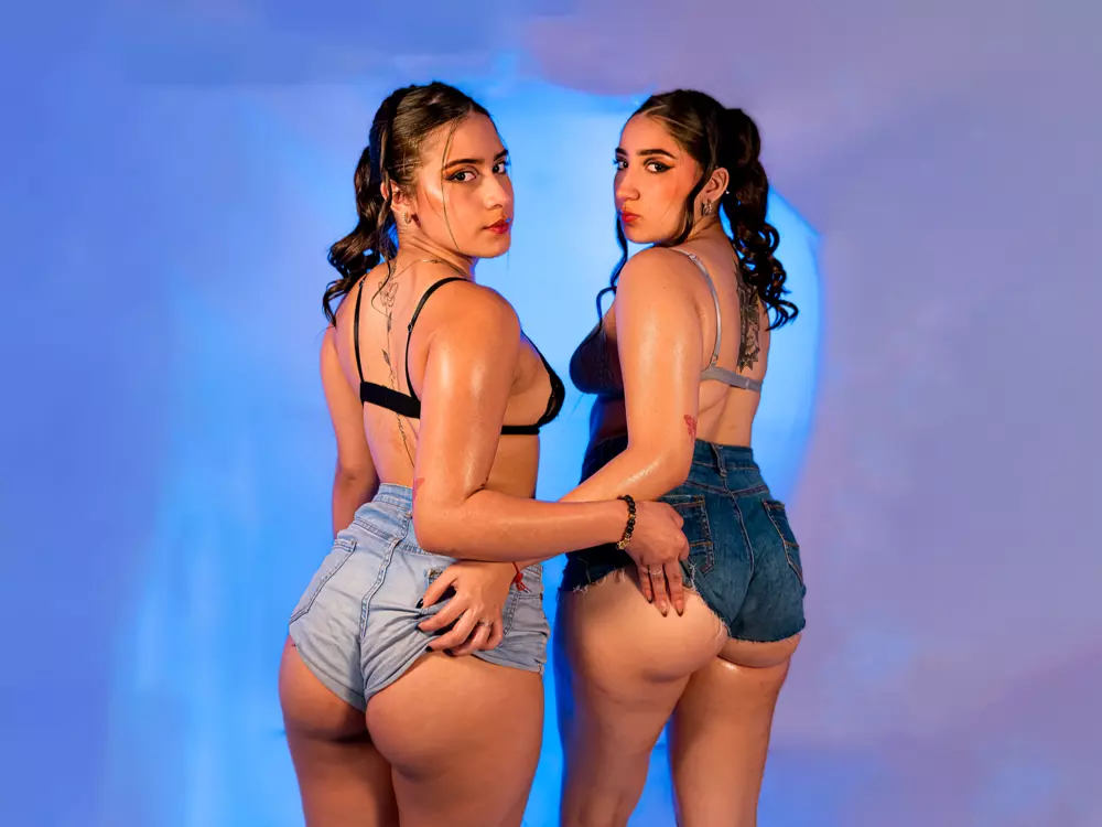zoe-moretti's Live Sex Cam Show