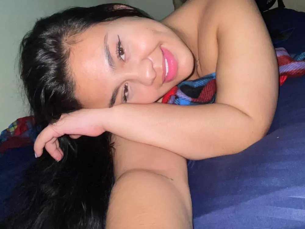 miawhithee's Live Sex Cam Show