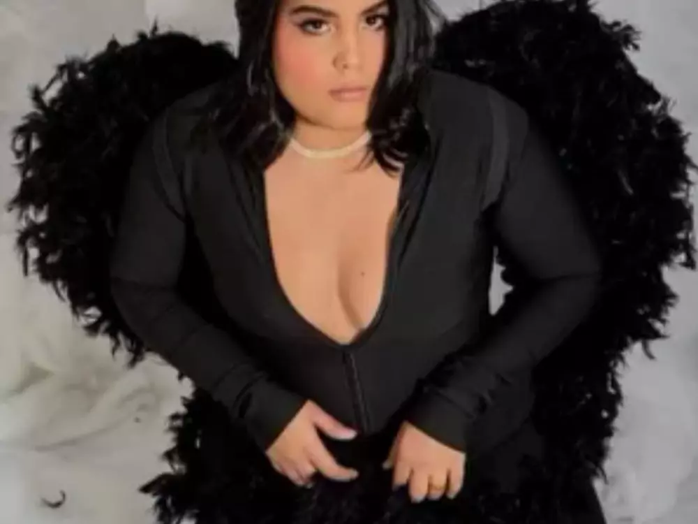 naisasm's Live Sex Cam Show