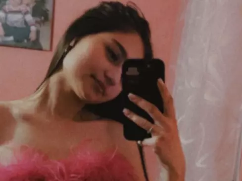 JohanneTien's Live Sex Cam Show