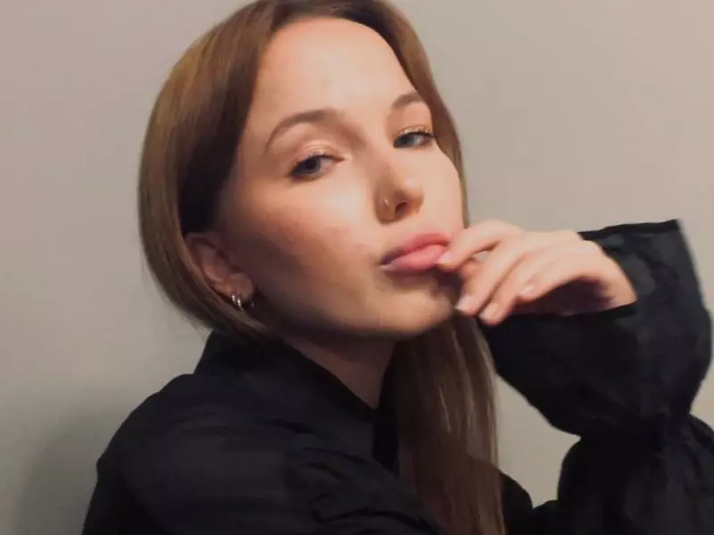 Live cam show with Maria - Stripper on Camsoda