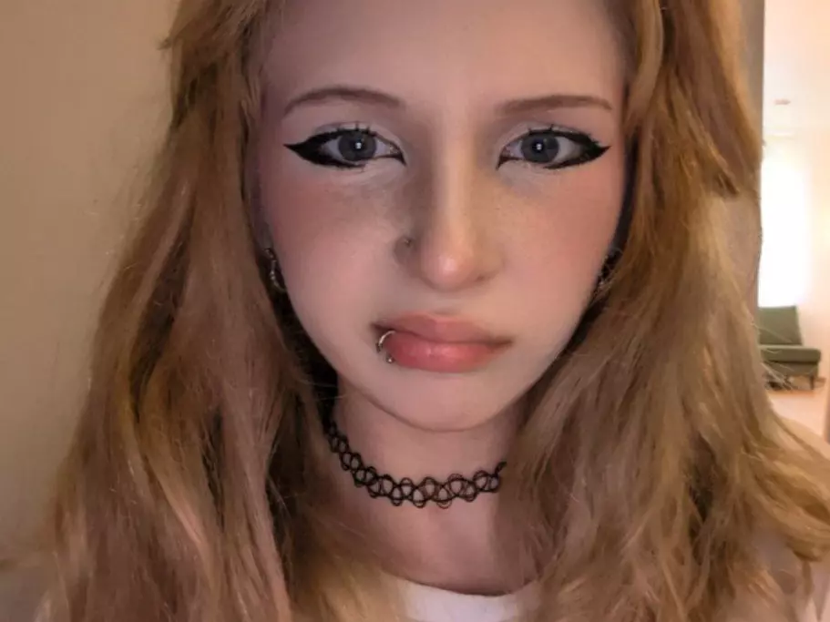 FannieSelmie's Live Sex Cam Show