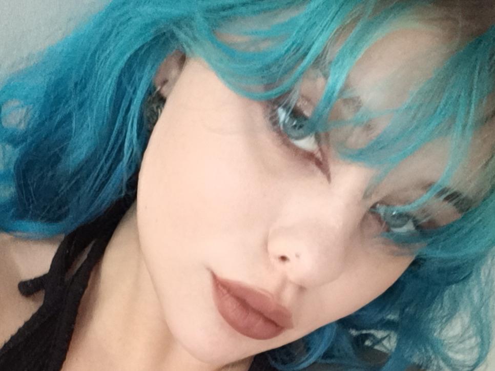 LunaBigTits