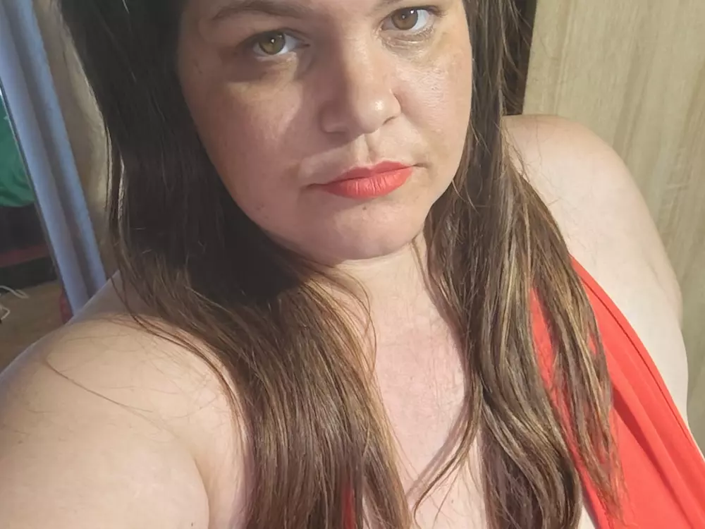 ionysexylipspussy