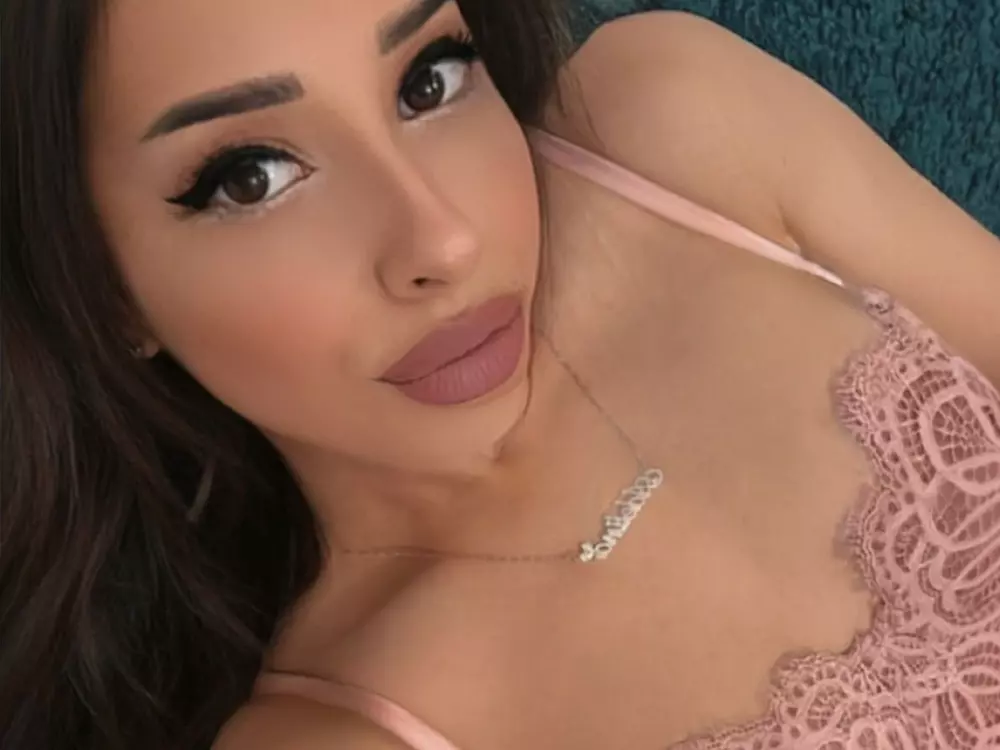 cherrybams's Live Sex Cam Show