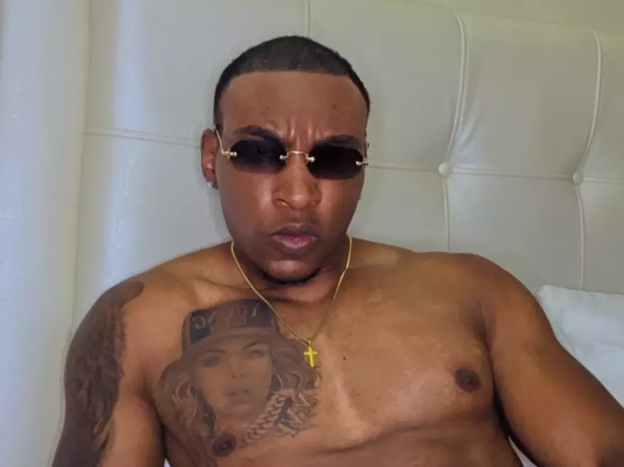 DiegoXXL's Live Sex Cam Show