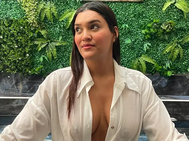 Live cam show with ahri-rose - Anal on Camsoda