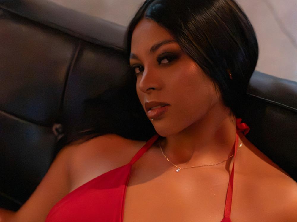 bellaa-joness