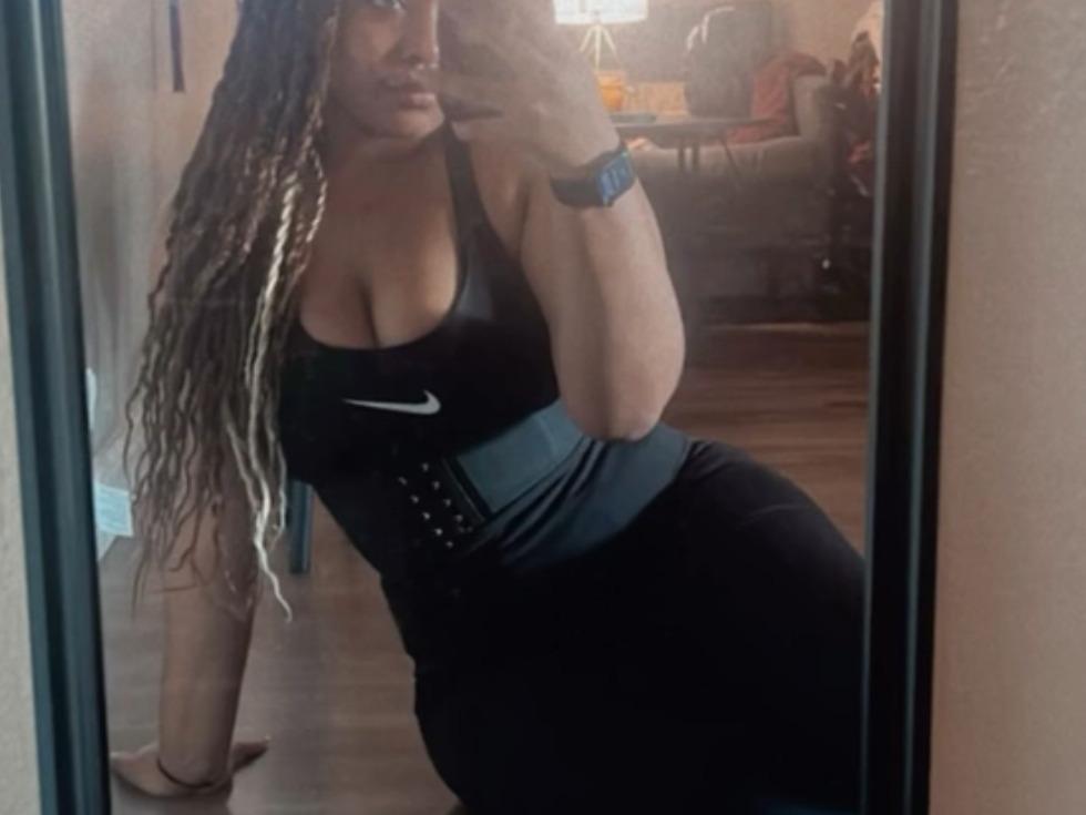 Photo 3 of yourmamisilkx