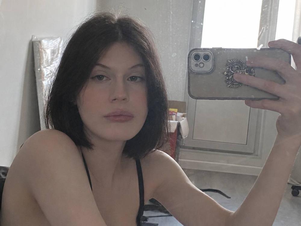 GloomyTulip on CamSoda