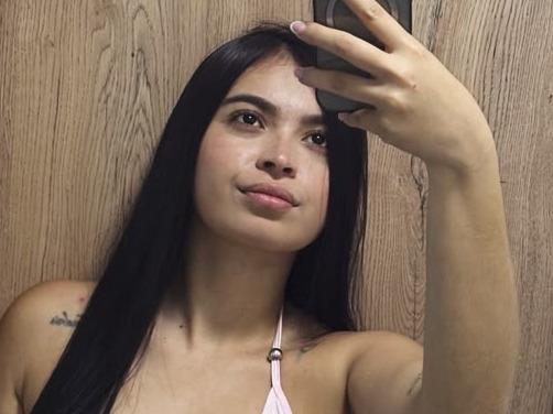 Kylie-cortes