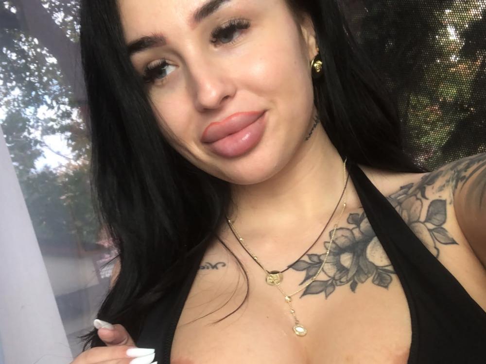 Ahleyrosee