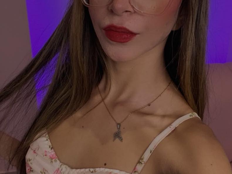 Helen-foxy
