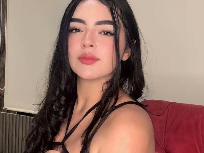 sara-hornny