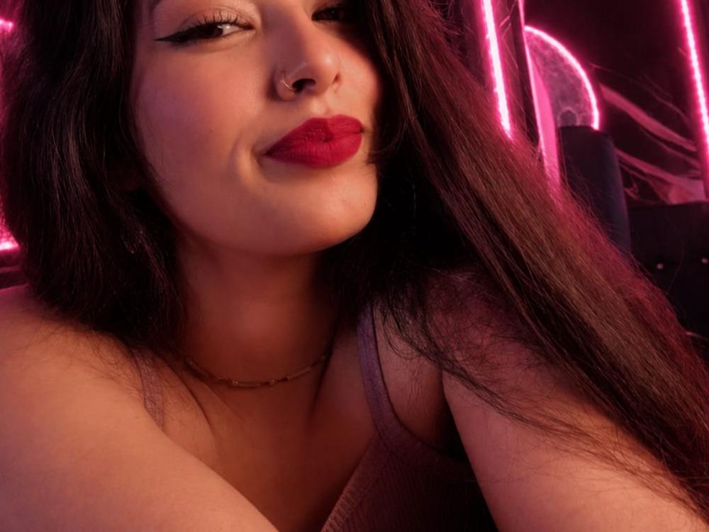 kiaraa-lee