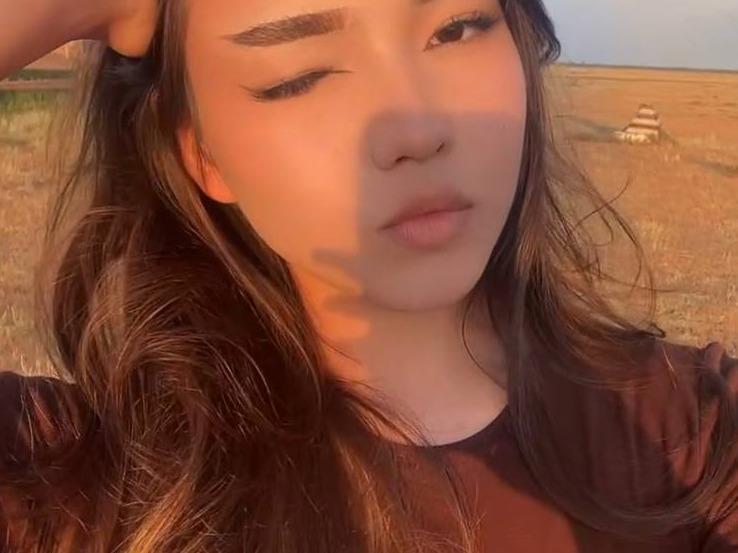 Mia