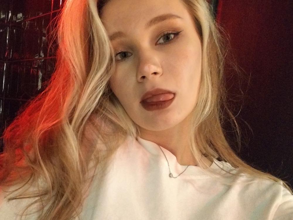 JackiZurowski on CamSoda