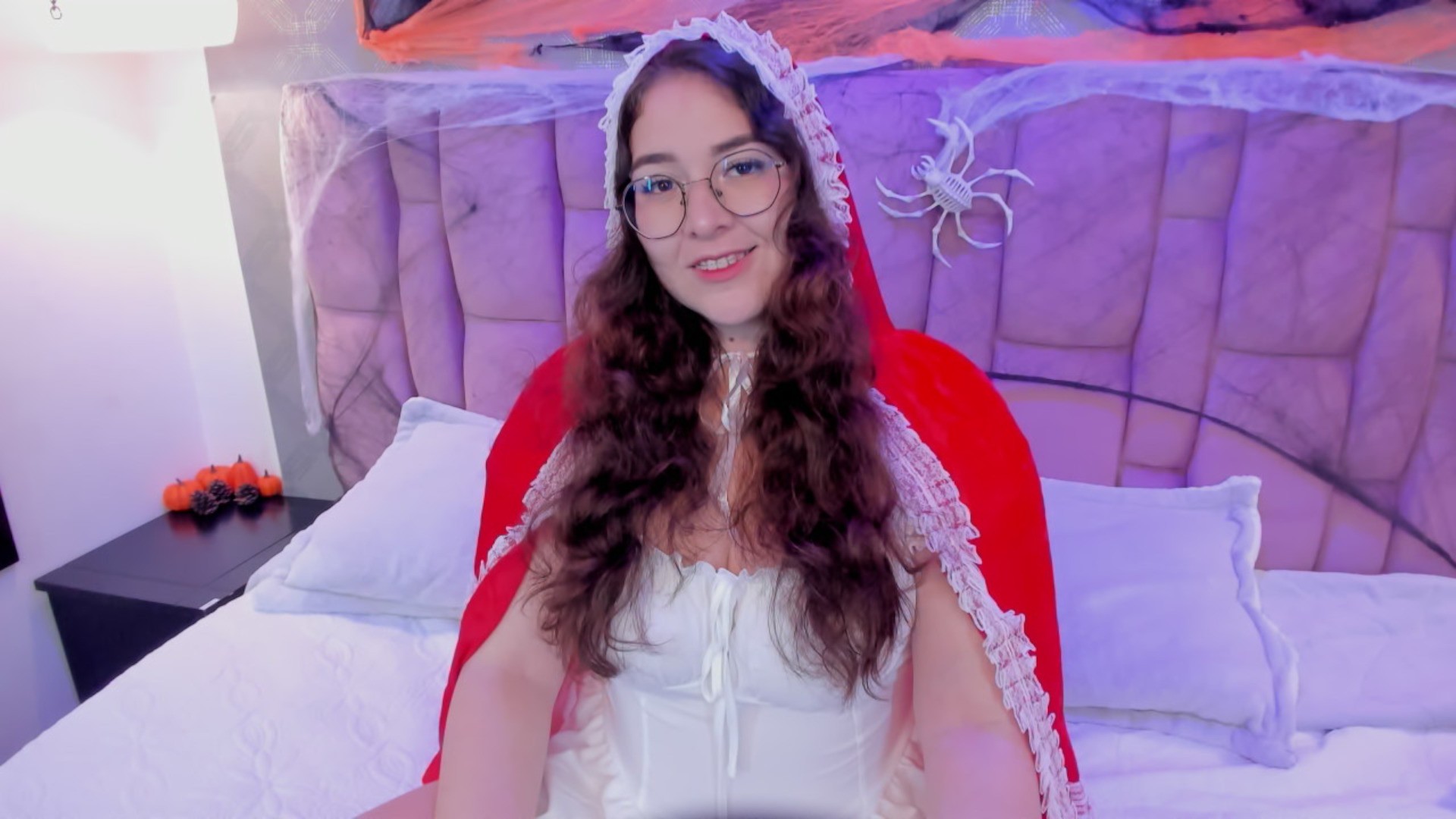 LilyRoseMoon on CamSoda