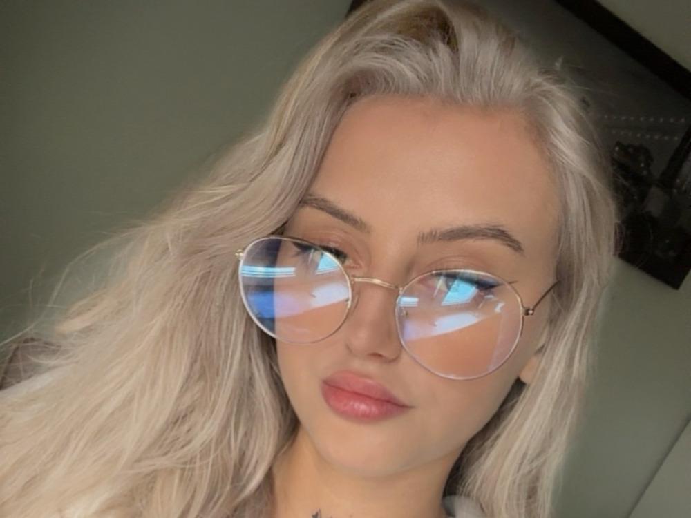 kinkynicoless