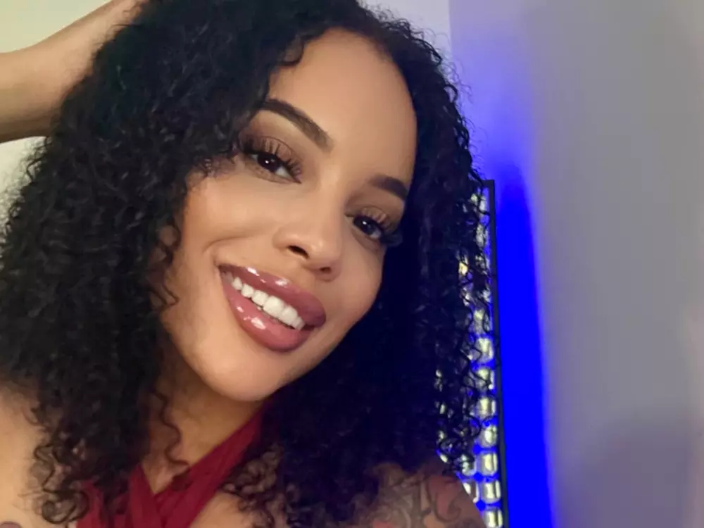 Christina Luvv's Live Sex Cam Show