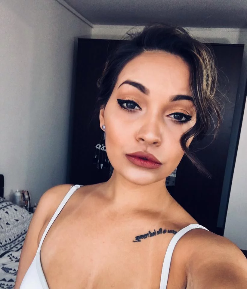 cassie96's Live Sex Cam Show