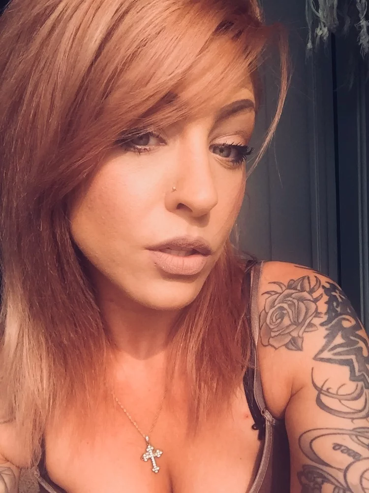 alexafoxxx's Live Sex Cam Show